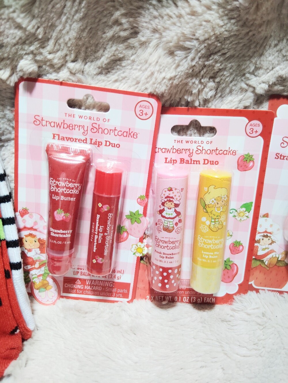 BUNDLE OF 5!! NEW!! Strawberry Shortcake Lip Care & Socks - Picture 3 of 8